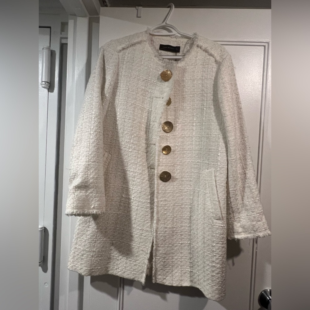 Zara White Tweed Jacket/Blazer with Gold Buttons/ size M/ NWT